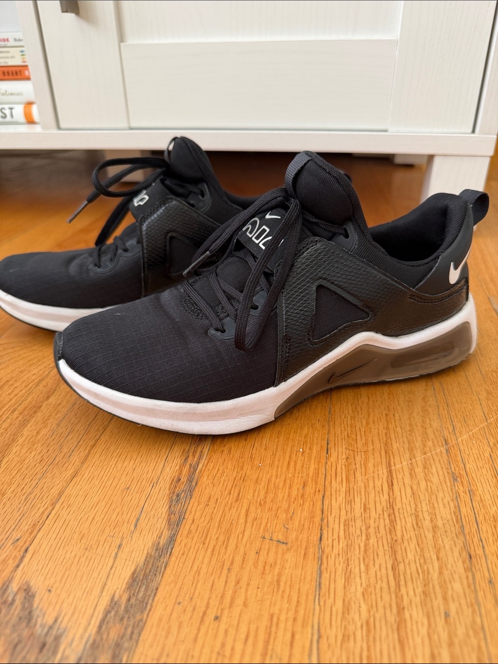 Nike Air Max Bella TR 5 Black White Training Shoes Women’s 5.5